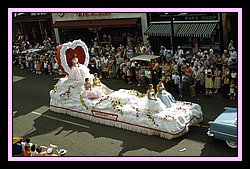 John Morrell Float 1956 Centennial Parade.jpg